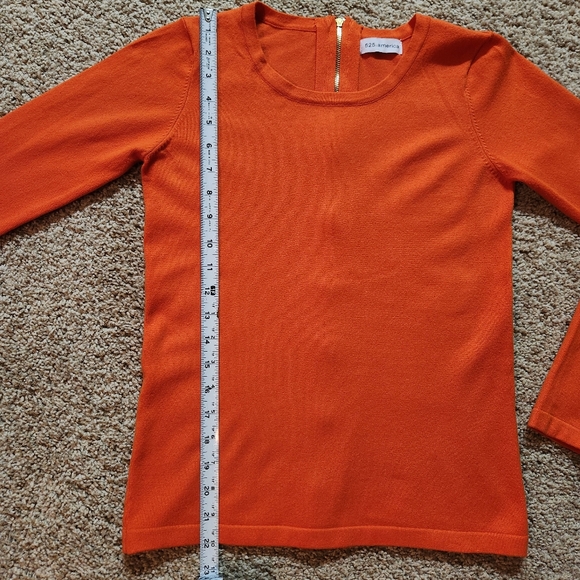 HTF 525 America Crewneck Sweater with Full-length Zippered Back Size Small - Picture 8 of 13